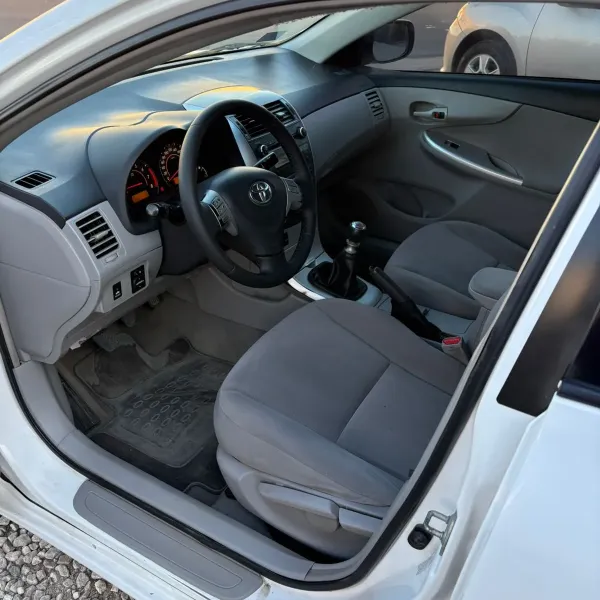 Toyota Corolla XEI 2013 usado en Villa María, Córdoba Foto 6