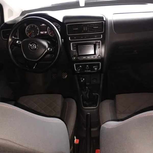 Volkswagen Suran Highline 1.6 2017 usado en Villa María, Córdoba Foto 6