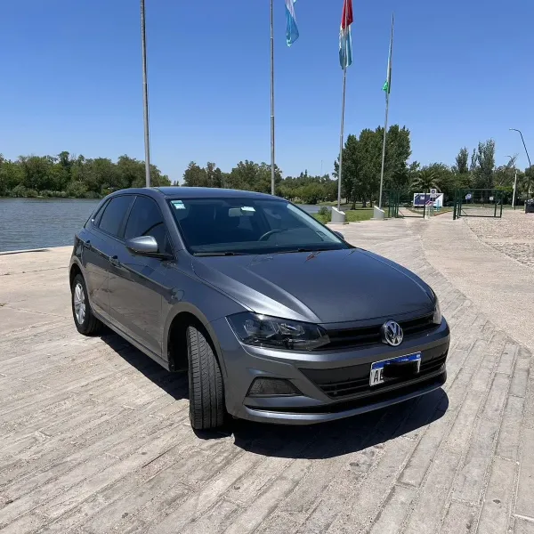 Foto de Volkswagen Polo Comfort 1.6 2021