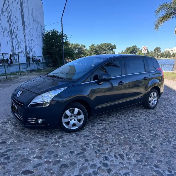 Foto de Peugeot 5008 Allure 2013
