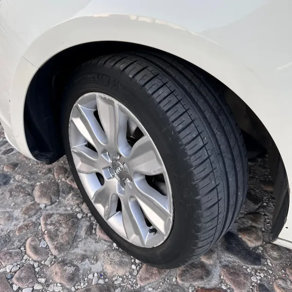 Audi A1 1.4 Ambition 2013 usado en Villa María, Córdoba Foto 9