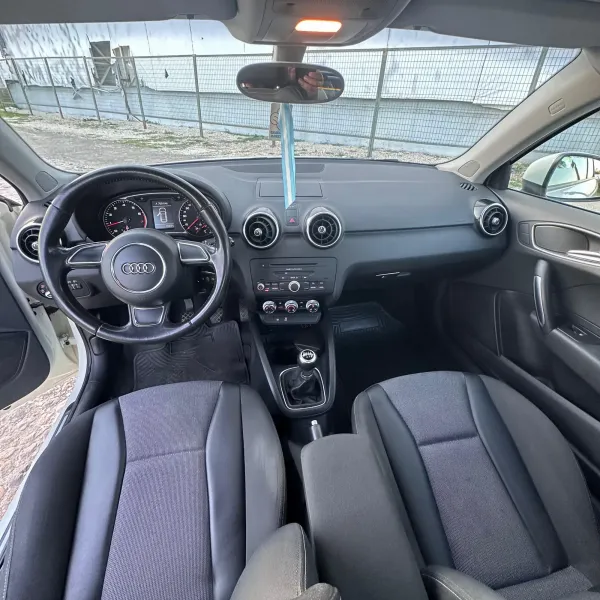 Audi A1 1.4 Ambition 2013 usado en Villa María, Córdoba Foto 11