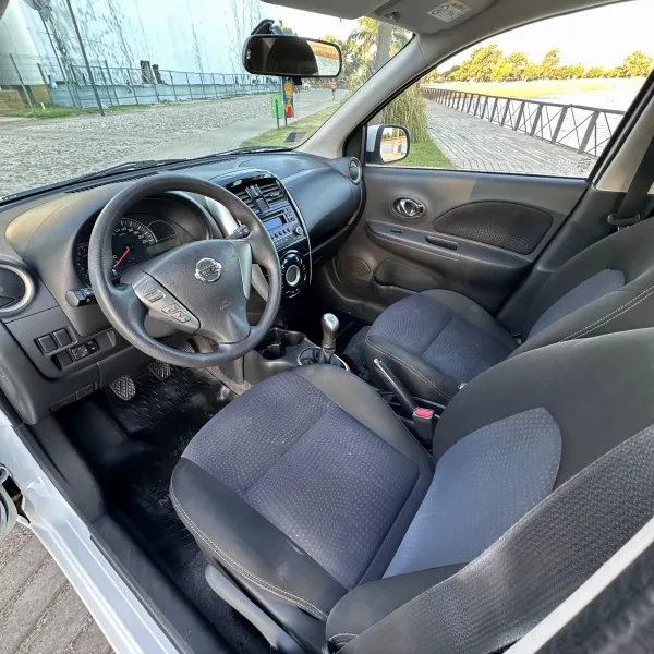 Nissan March 1.6 Advance Pure Drive 2018 usado en Villa María, Córdoba Foto 10