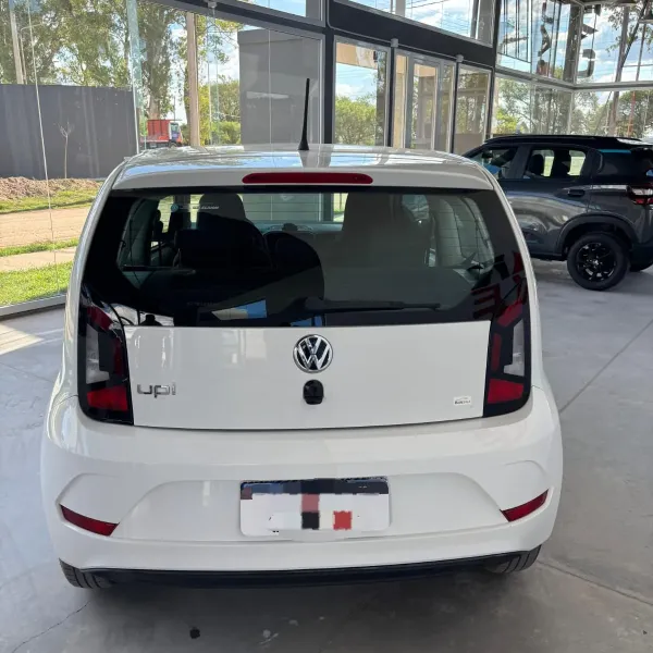 Volkswagen Up Move 1.0 2017 usado en Villa María, Córdoba Foto 2