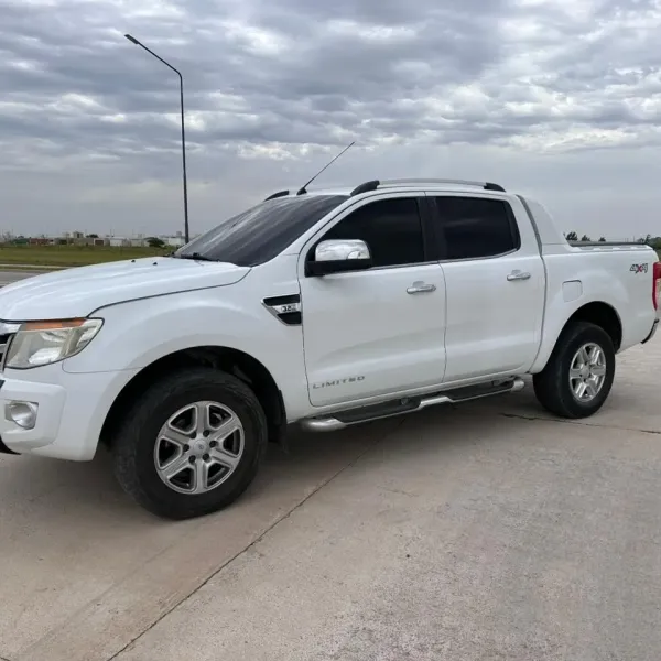 Foto de Ford Ranger 3.2 Limited 4x4  XLT AT 2014