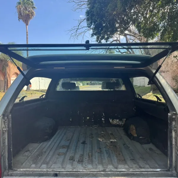 Toyota Hilux 3.0 SR DC TDI 2007 usado en Córdoba Capital, Córdoba Foto 7