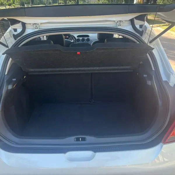 Peugeot 308 Feline THP Tiptronic 2020 usado en Córdoba Capital, Córdoba Foto 8