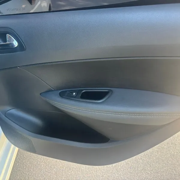 Peugeot 308 Feline THP Tiptronic 2020 usado en Córdoba Capital, Córdoba Foto 9