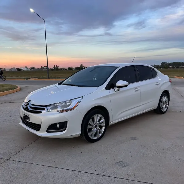 Foto de Citroën C4 2.0 Lounge Tendance 2015