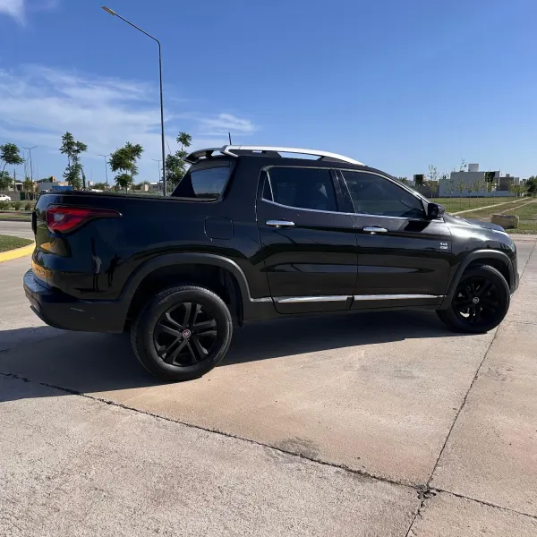 Fiat Toro 2.0 TDI Volcano 4x4 AT 2016 usado en Villa María, Córdoba Foto 8