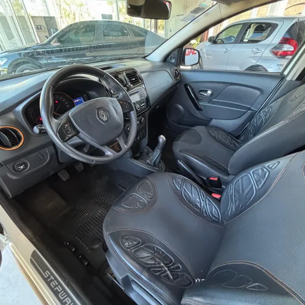 Renault Sandero 1.6 Stepway Dynamique 2017 usado en Villa María, Córdoba Foto 5