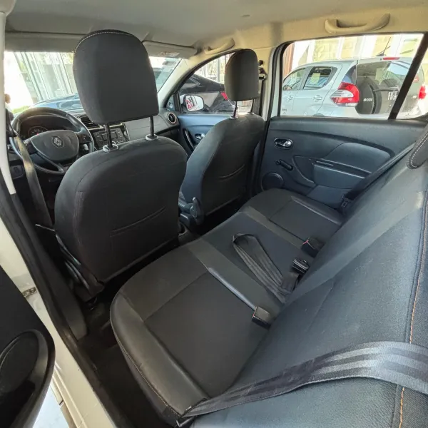 Renault Sandero 1.6 Stepway Dynamique 2017 usado en Villa María, Córdoba Foto 6