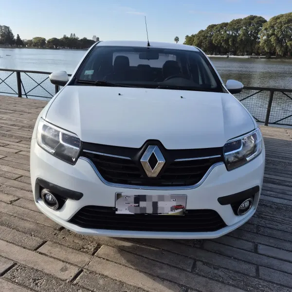 Renault Logan Intens 1.6 2021 usado en Villa María, Córdoba Foto 4