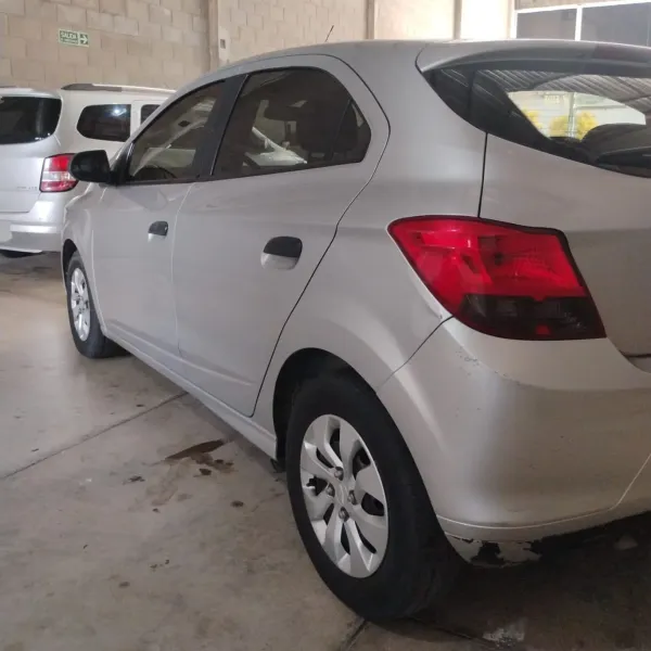 Chevrolet Onix Joy 1.4 LS 2019 usado en Villa María, Córdoba Foto 7